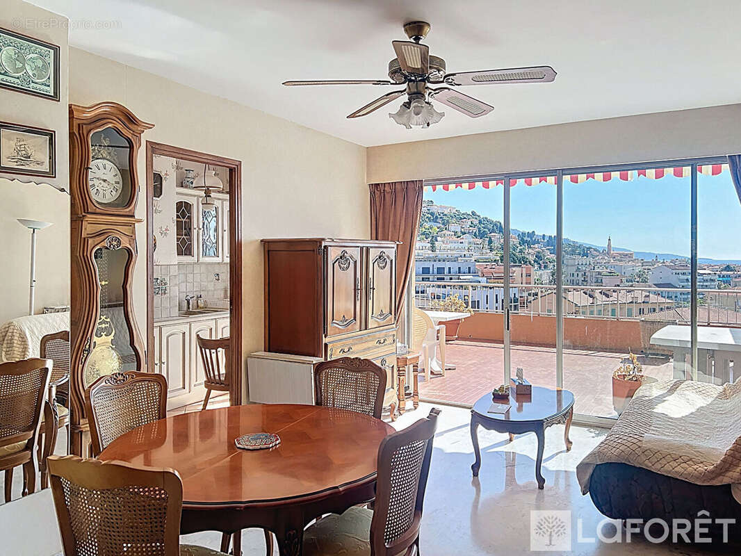 Appartement à MENTON
