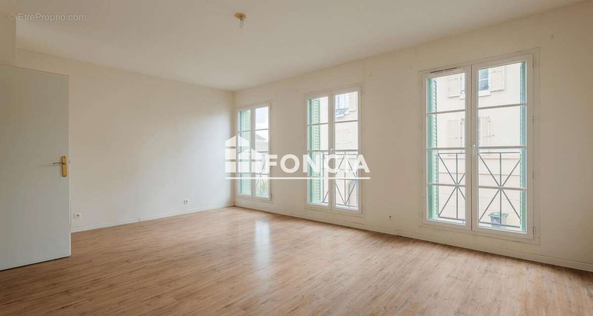Appartement à BAILLY-ROMAINVILLIERS