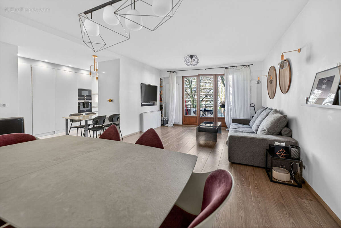 Appartement à PARIS-12E