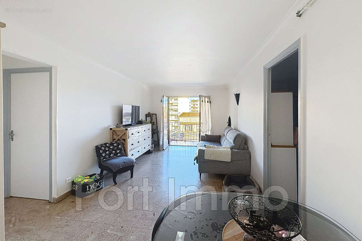 Appartement à CAGNES-SUR-MER