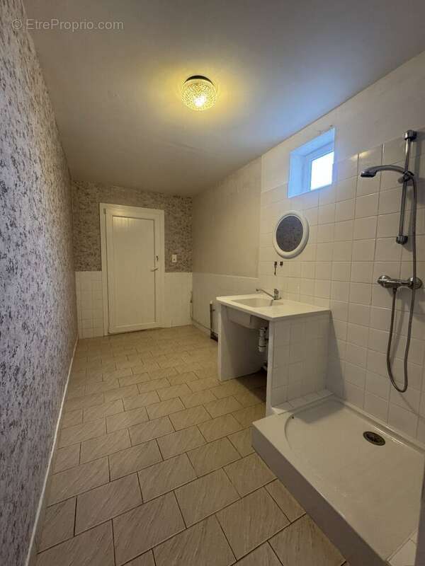 Maison à LIGNAN-SUR-ORB