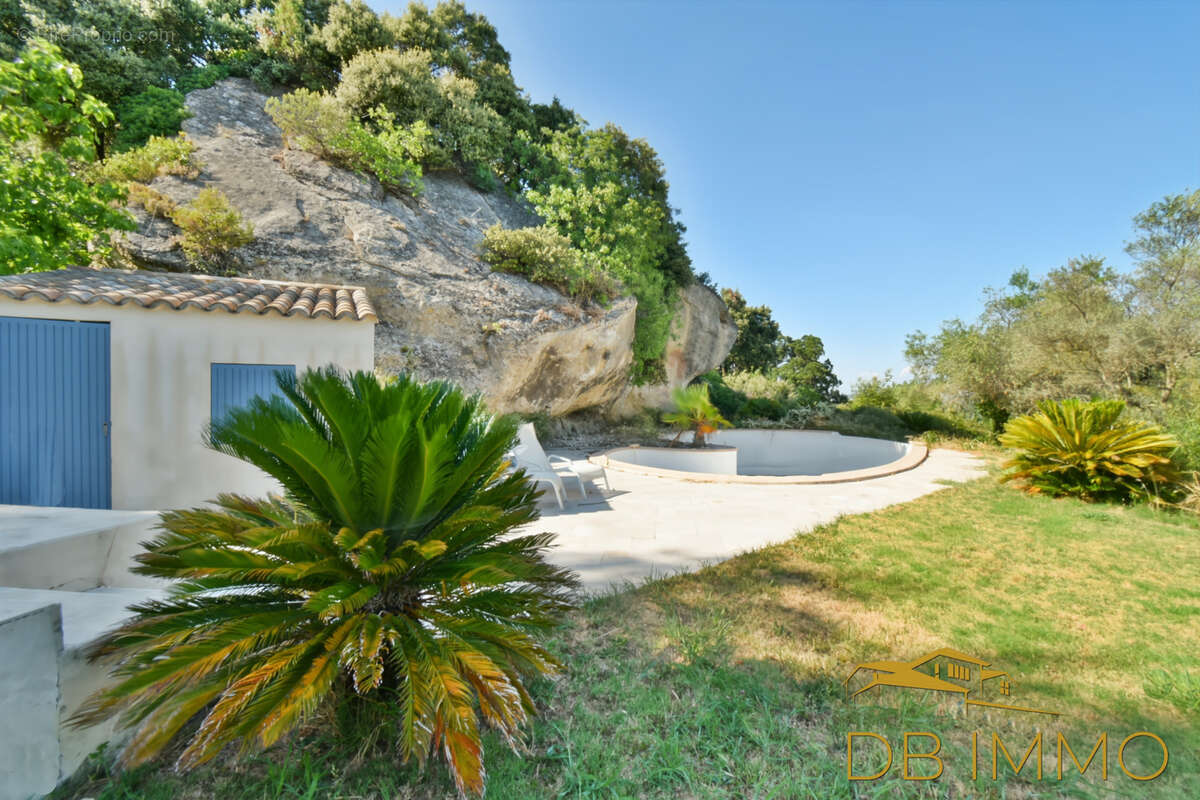 Maison à PUJAUT