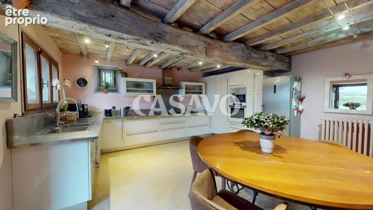 Vente Maison 9 pièces de 312m² - 01390 Civrieux - photo 6