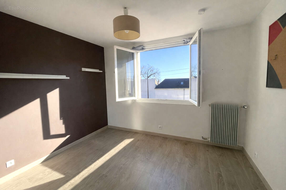 Maison à NEUILLY-PLAISANCE
