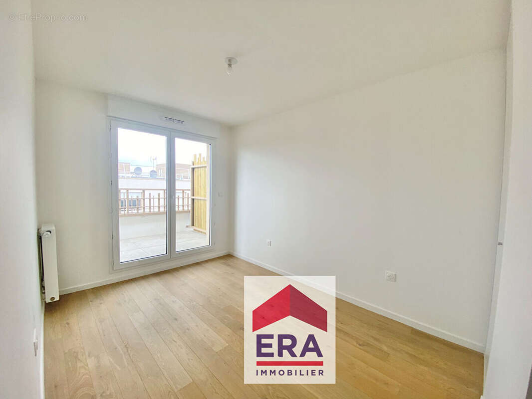 Appartement à SARTROUVILLE