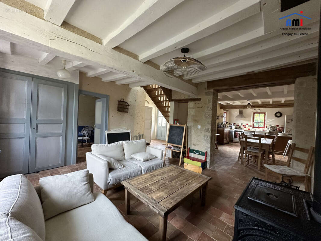 Maison à LONGNY-AU-PERCHE