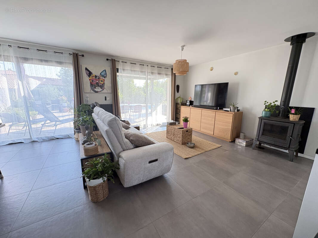 Maison T5 avec piscine CUGNAUX 31270 - photo 6