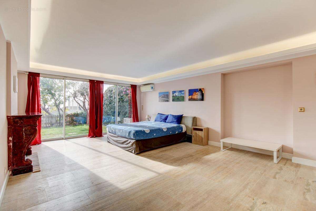 Maison à ROQUEBRUNE-CAP-MARTIN