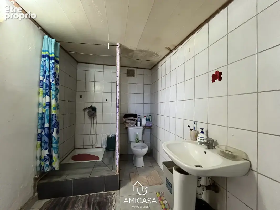 Saint denis (bellepierre) - petite maison à 2 minutes du chu   opportunite à 130 000 € ! - photo 7