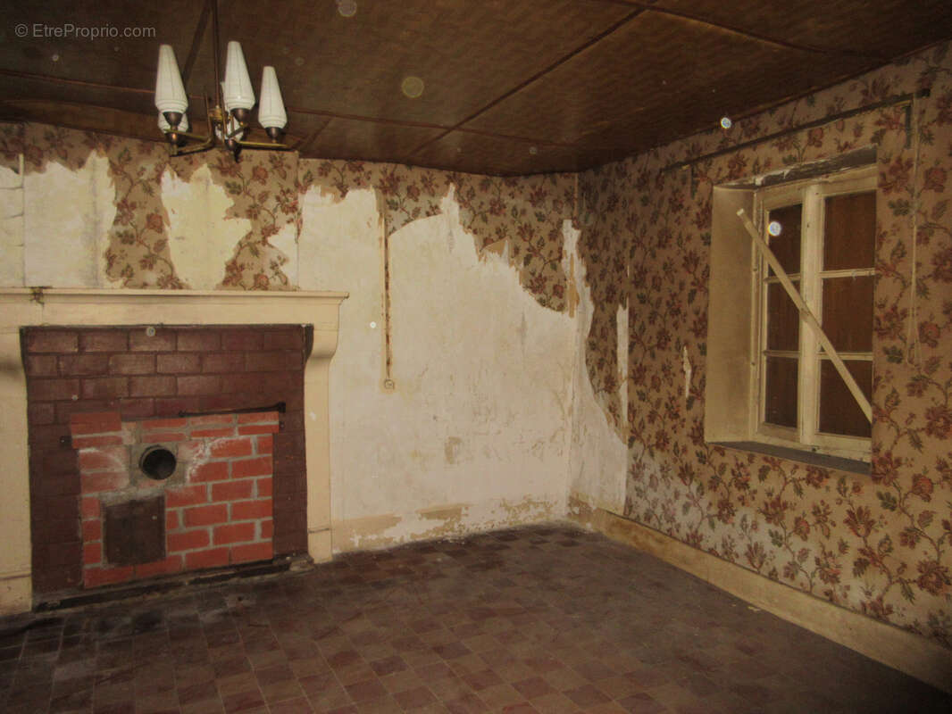 Maison à LE PONT-CHRETIEN-CHABENET