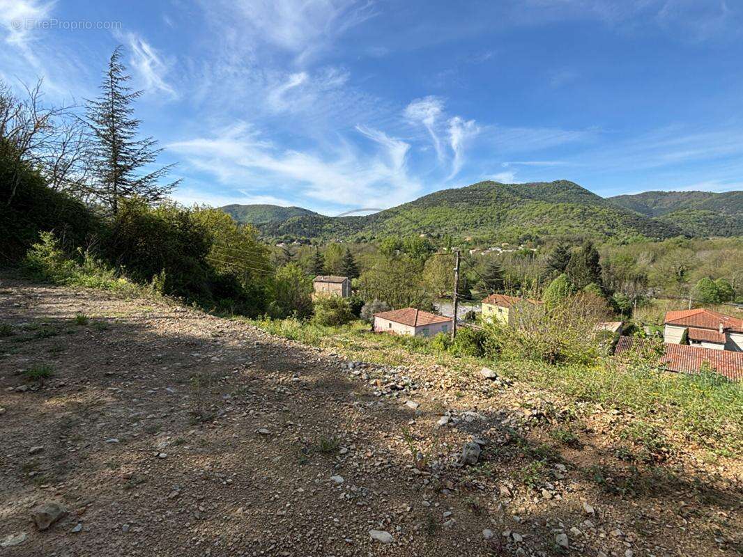 Terrain à BESSEGES