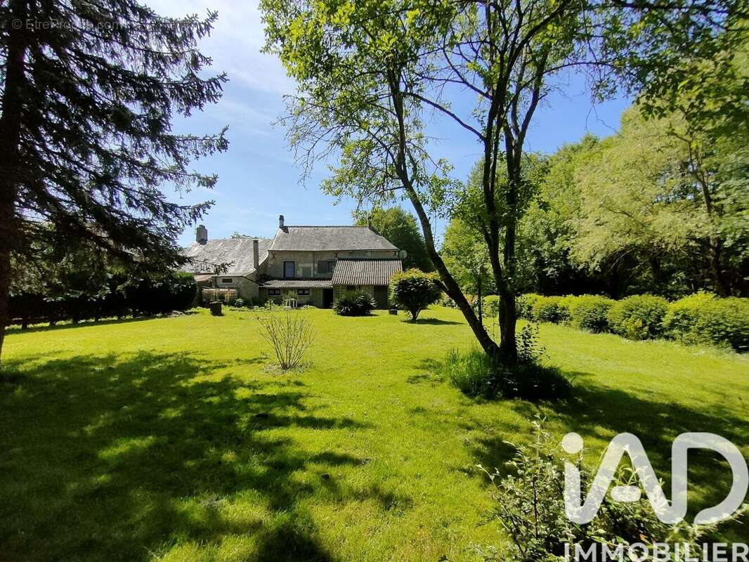 Maison 60 m² à Saint-Georges-De-La-Couee  - photo 9