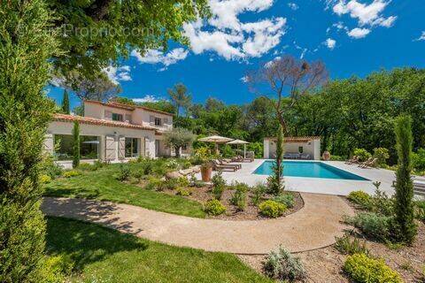 Maison à ROQUEFORT-LES-PINS