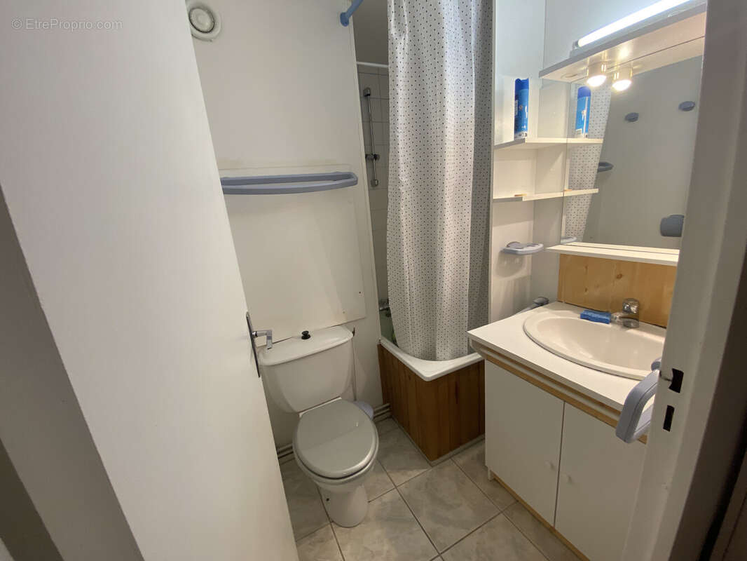 Appartement à COMPAINS