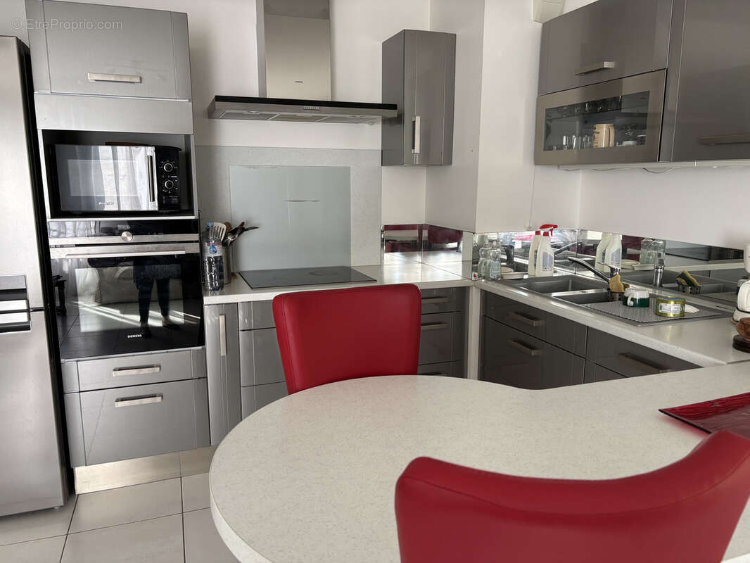 Appartement à MARSEILLE-8E