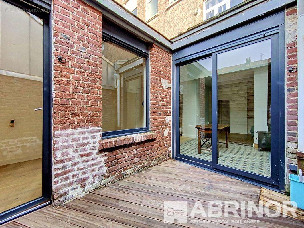 EXCLUSIVITÉ - LILLE Cormontaigne / Montebello, beau type 2 avec terrasse et garage - photo 4