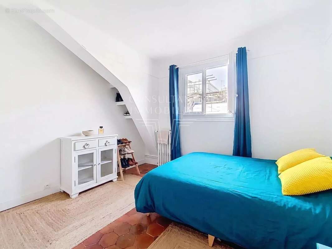 Appartement à PARIS-8E