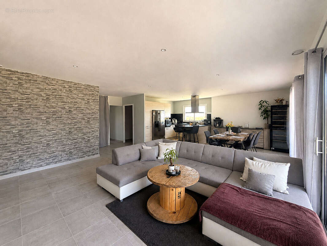 Cauzac - Maison contemporaine de plain-pied dans un cadre privilégié - photo 6
