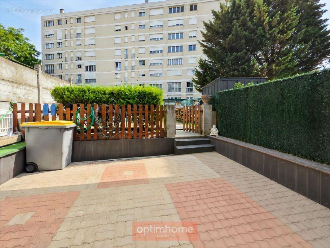 Maison de ville de 146 m² – 4 chambres – bureau – cour et jardin - photo 26