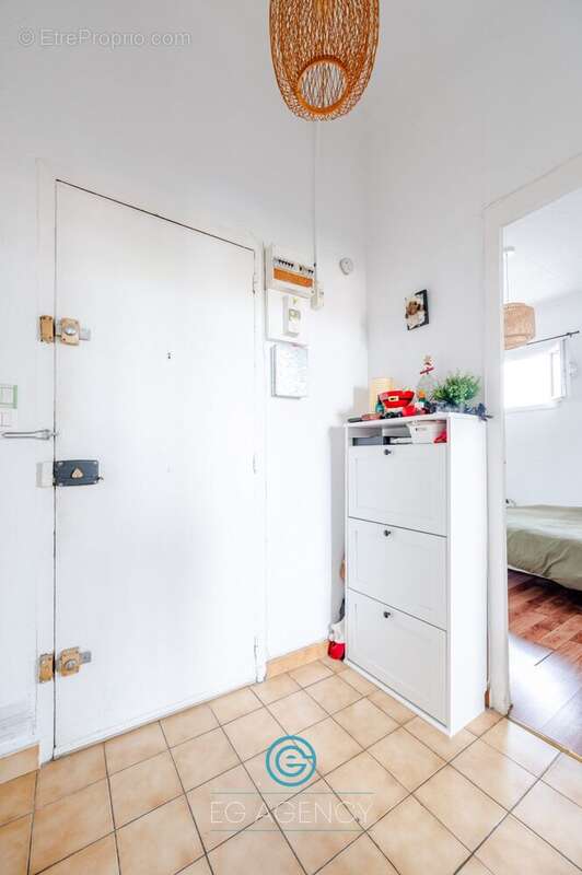 Appartement à MARSEILLE-4E