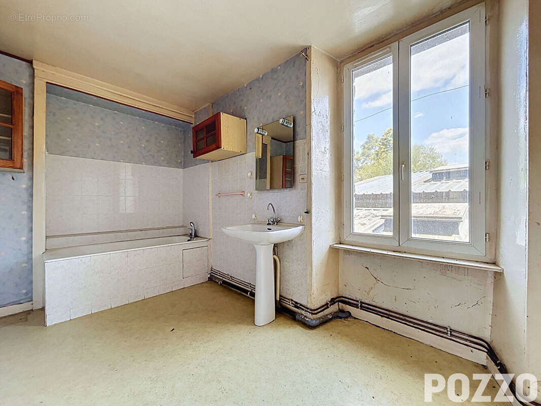 Maison Montbray 9 pièces - photo 10