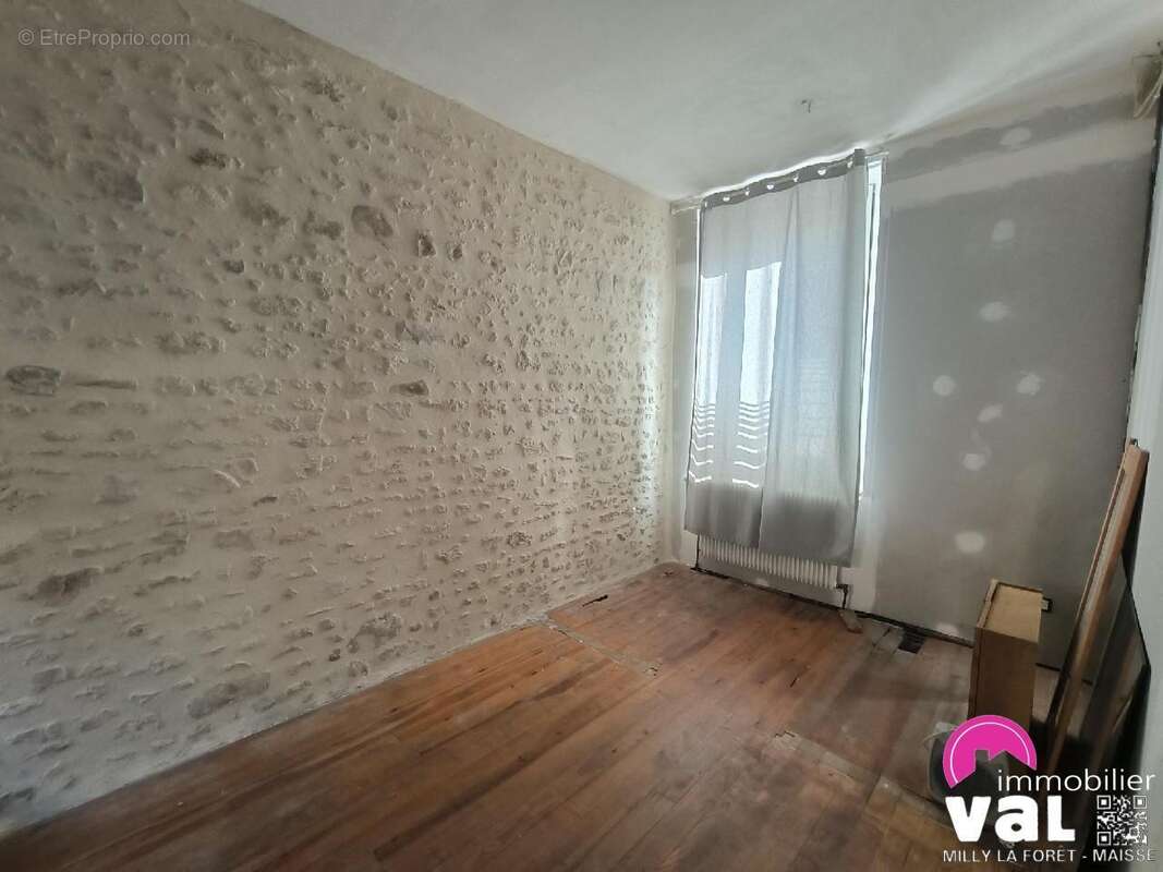 Maison à MILLY-LA-FORET