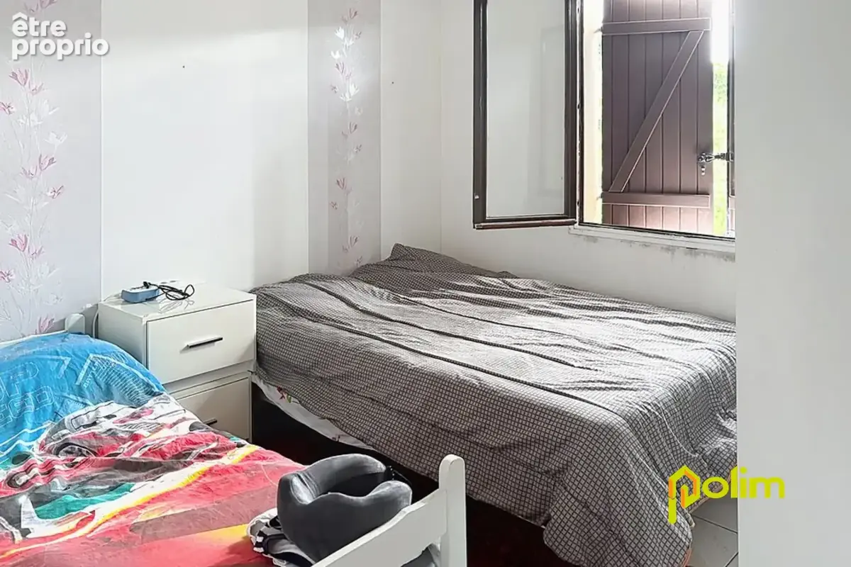 maison F6 sur sous-sol, idéalement placé - photo 7