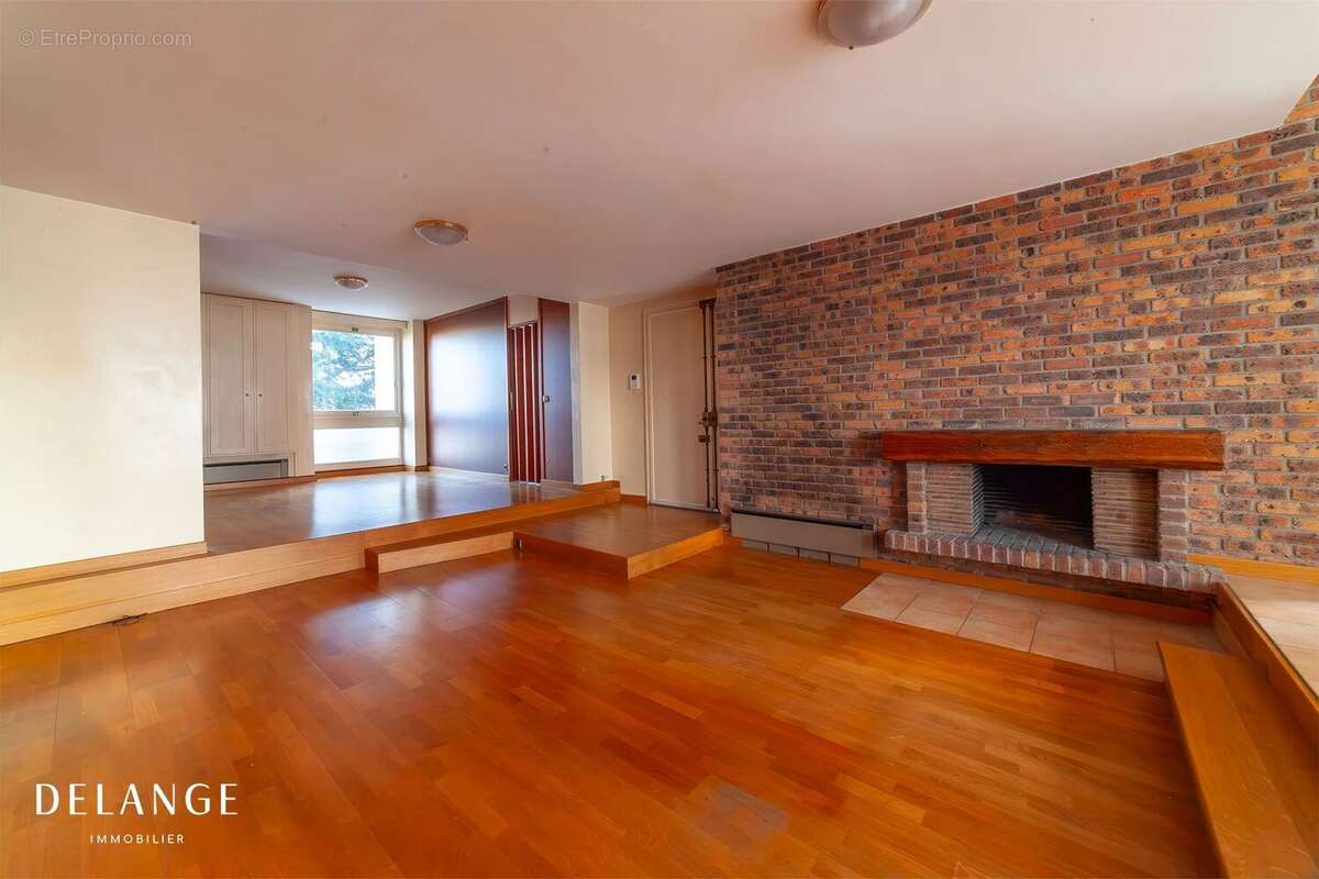 Appartement à IVRY-SUR-SEINE