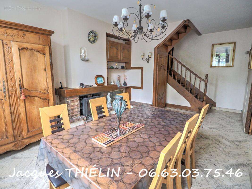 Maison à LONGUE-JUMELLES