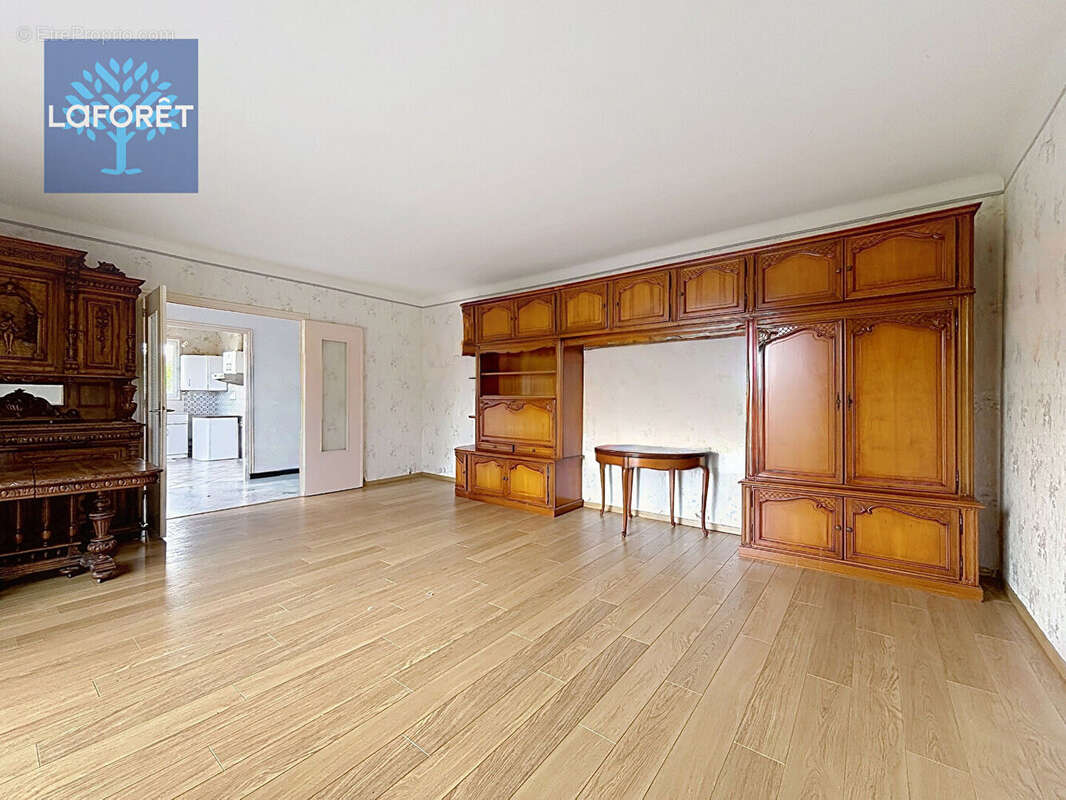 À vendre - Maison familiale avec fort potentiel - 240 m² exploitables - Charly - photo 3