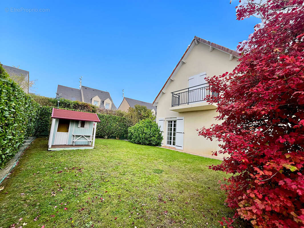 Maison à FONTENAY-LE-MARMION