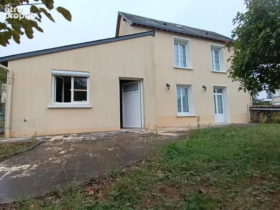 Maison à LOUE