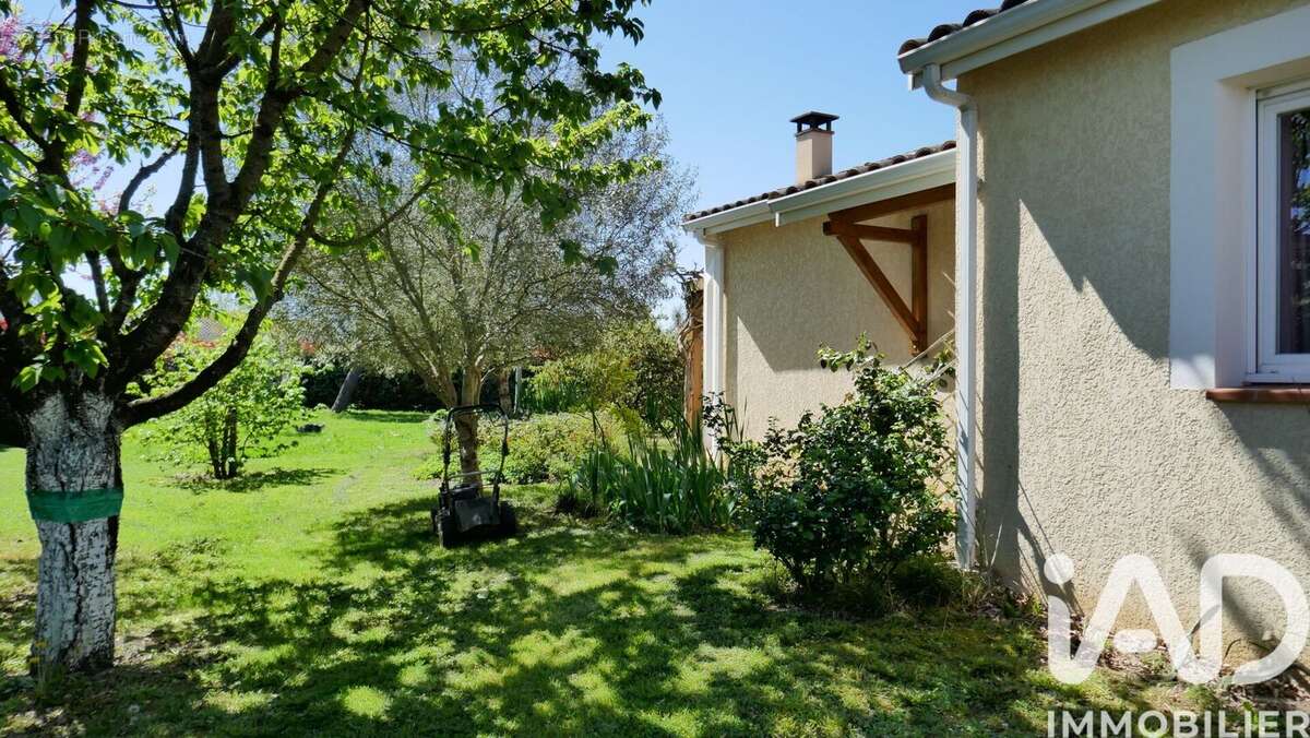 Photo 3 - Maison à SAINT-SULPICE