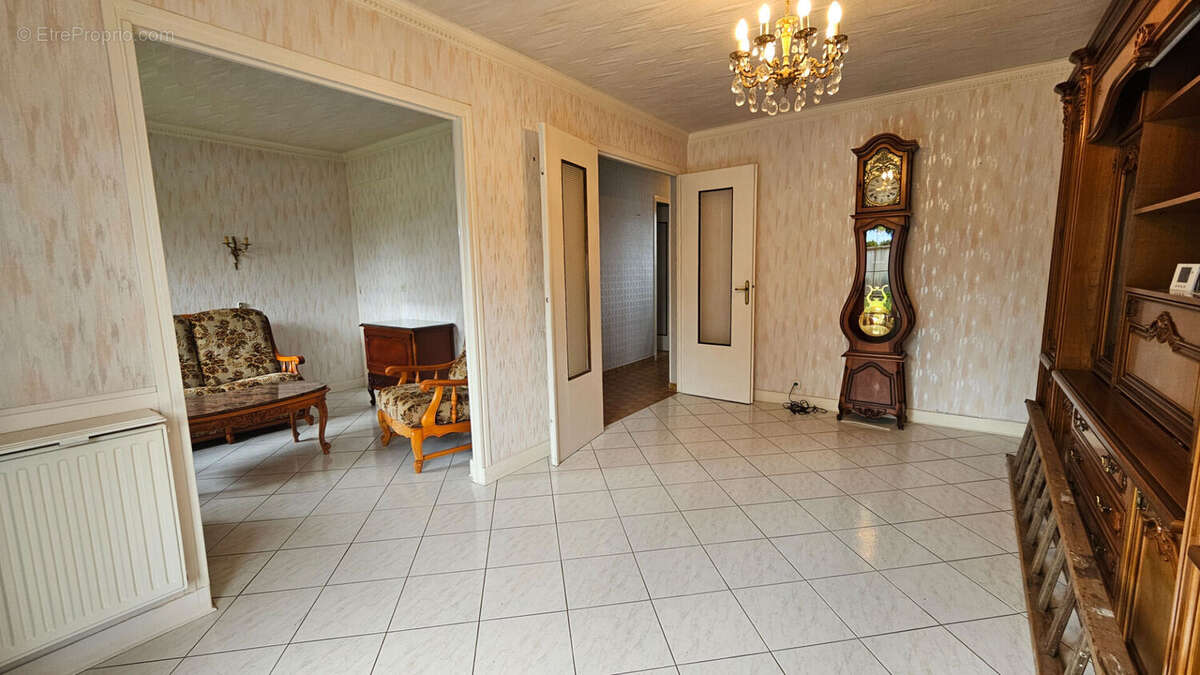 Maison Morangis 4 pièce(s) 93.90 m2 - photo 3