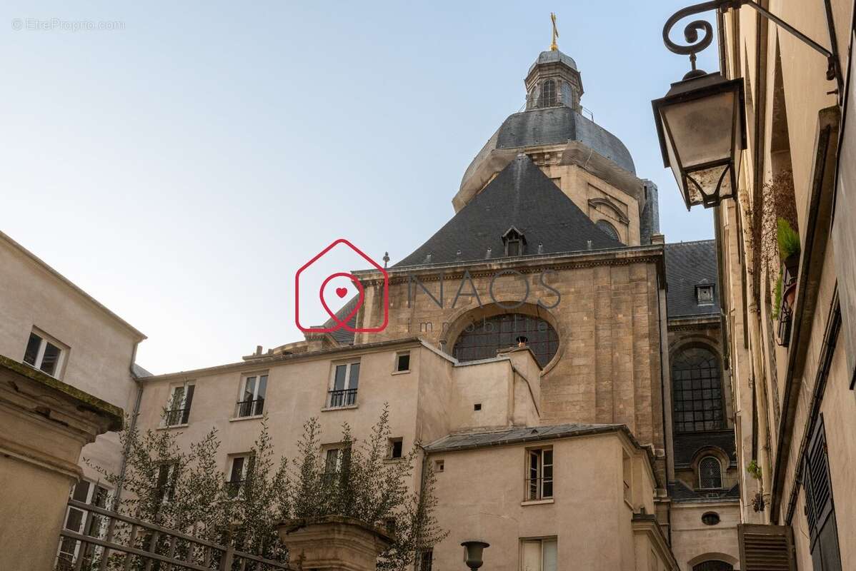 Appartement à PARIS-4E