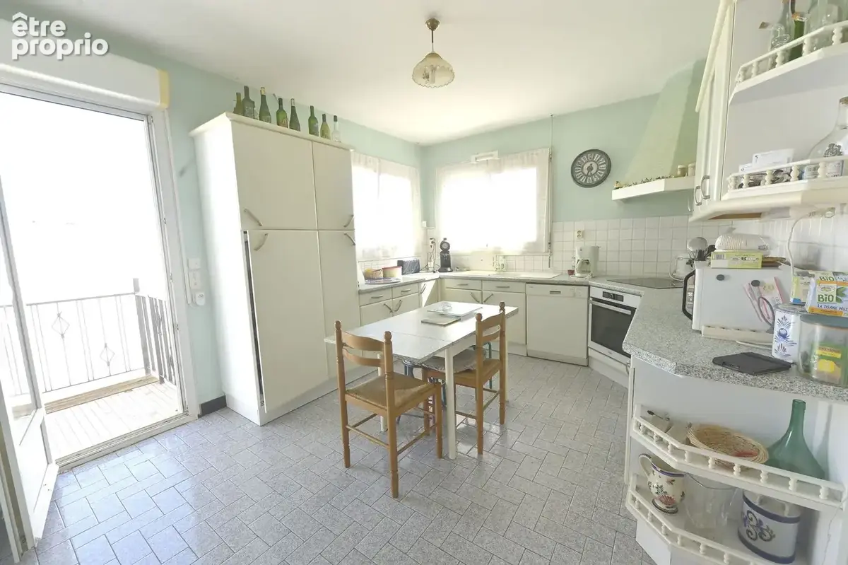Maison 143 m² à Saint-Georges-De-Didonne  - photo 5