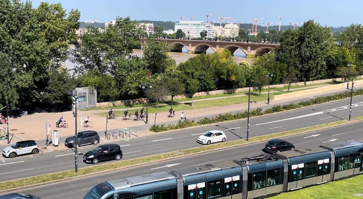 Appartement à BORDEAUX