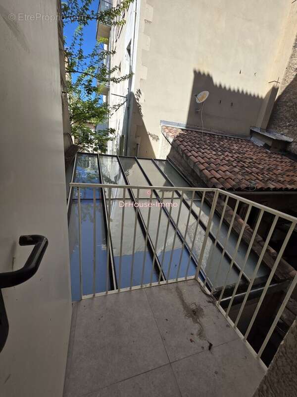 Appartement à MARSEILLE-2E