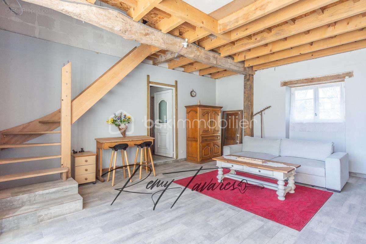EXCLUSIVITÉ – Magnifique longère du XVIIe siècle à fort potentiel (300 m² et jusqu'à 7 Chambres) – Remauville - photo 17