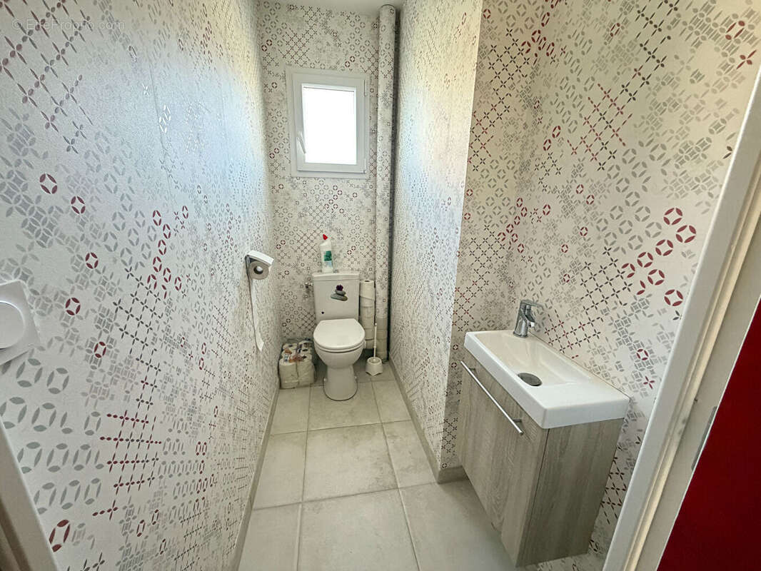 Maison à SAINTE-FEYRE