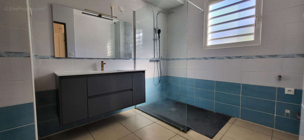 Photo 5 - Appartement à SAINTE-SUZANNE