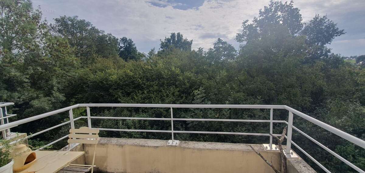 Appartement à LOCMINE