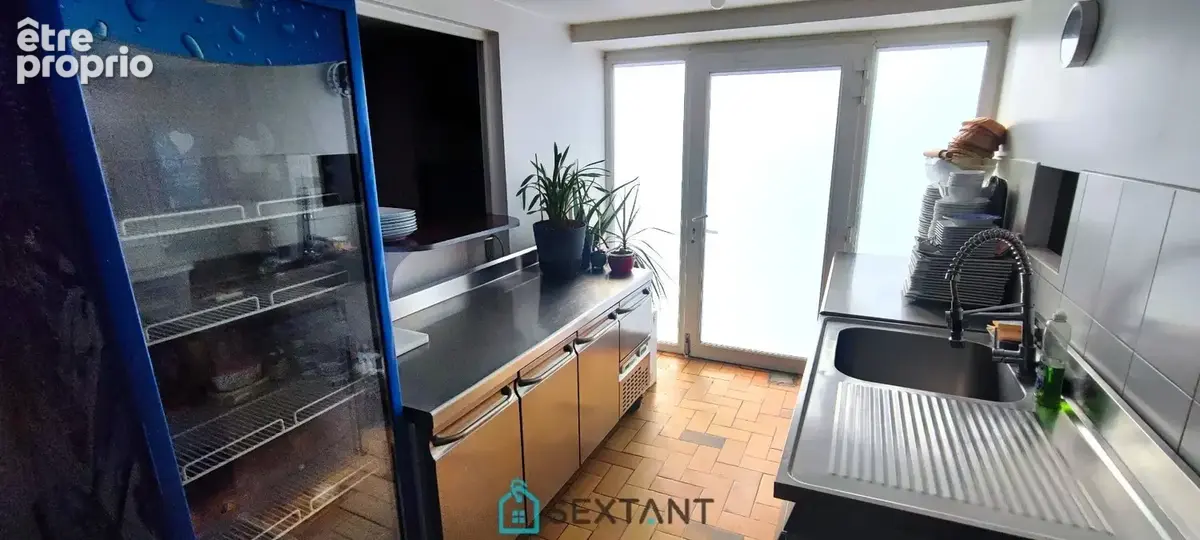 Immeuble avec local commercial + appartement T3 - photo 4
