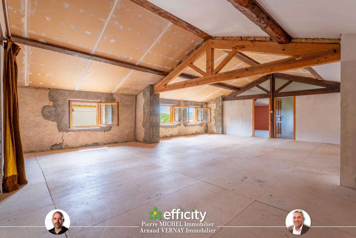 Maison 242 m² à Montrottier  - photo 14