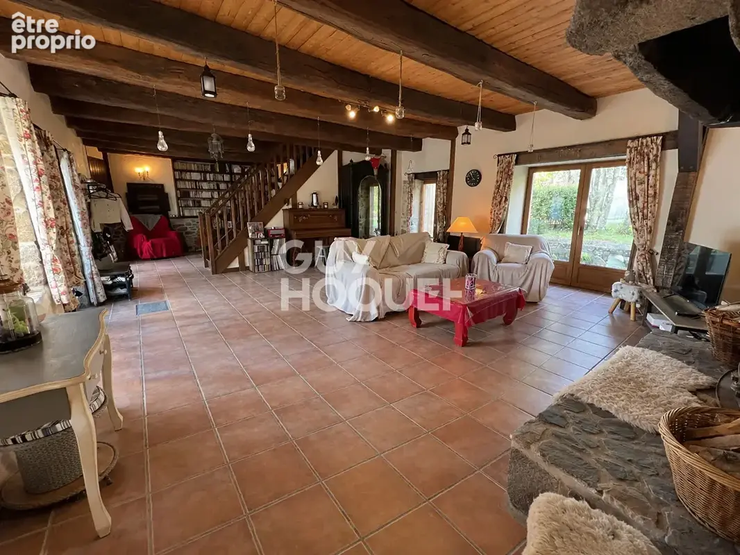 Maison 7 pièces 219 m² à vendre à Combourg (35270) - photo 2