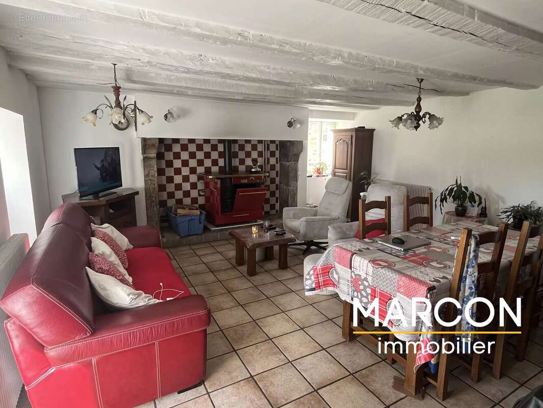 Maison à FELLETIN
