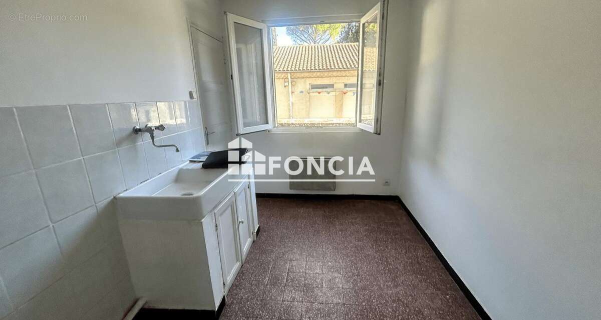 Appartement à BOURG-SAINT-ANDEOL