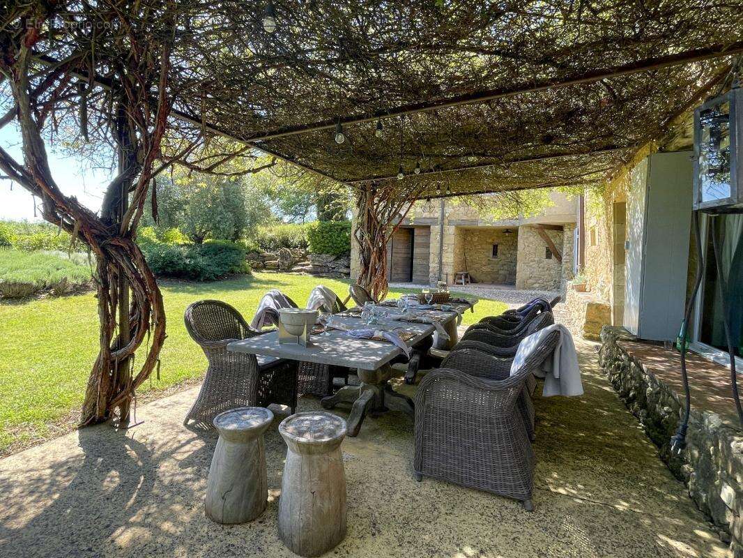 Maison à VIC-FEZENSAC