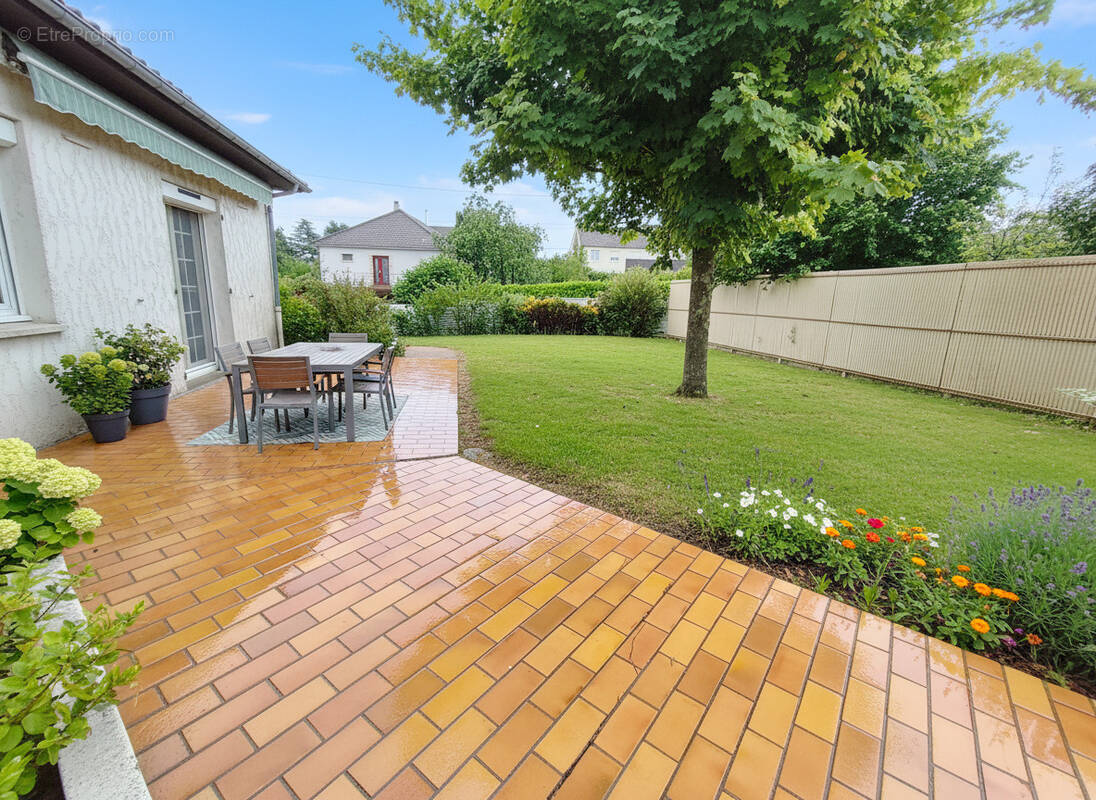 Maison à ETIVAL-LES-LE-MANS