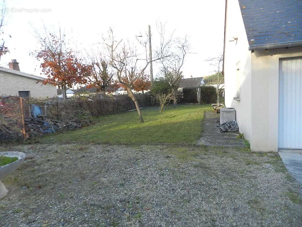 Maison à CREVECOEUR-EN-AUGE